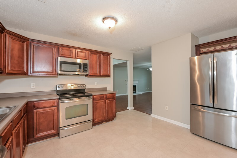 3,250/Mo, 3363 Newtons Crest Cir Snellville, GA 30078 Kitchen View 2