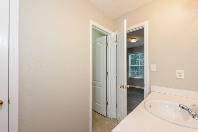3,250/Mo, 3363 Newtons Crest Cir Snellville, GA 30078 Bathroom View