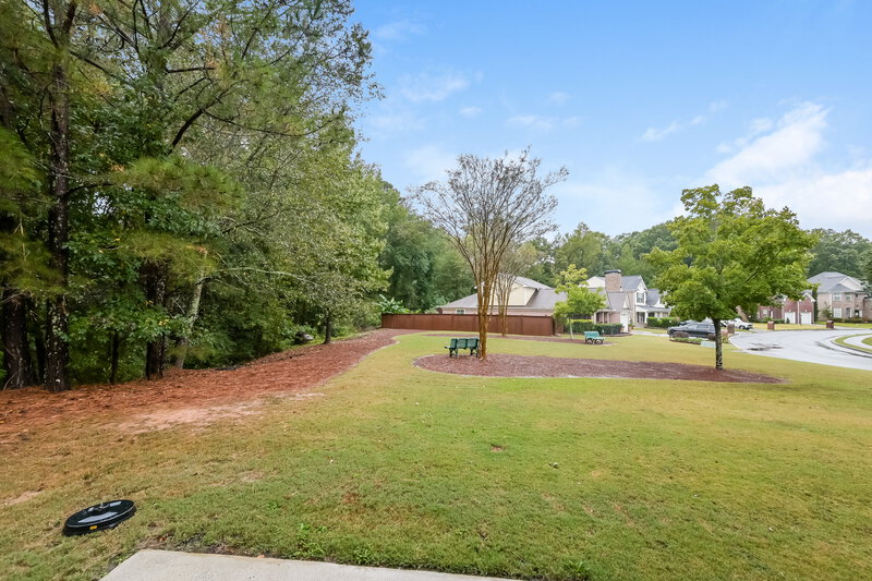 3,250/Mo, 3363 Newtons Crest Cir Snellville, GA 30078 Backyard View