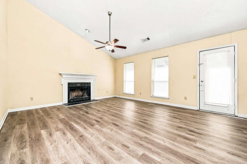 2,115/Mo, 3460 Portsmouth Cir Lithonia, GA 30038 Family Room View