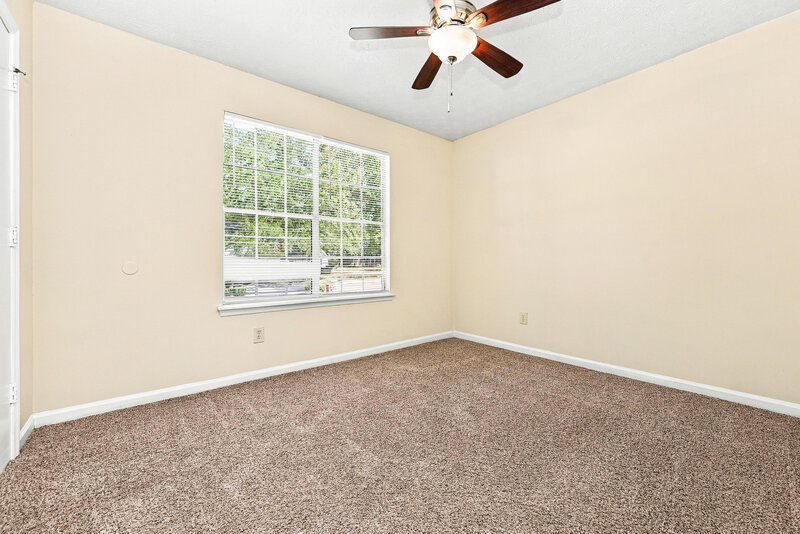 2,115/Mo, 3460 Portsmouth Cir Lithonia, GA 30038 Bedroom View 3