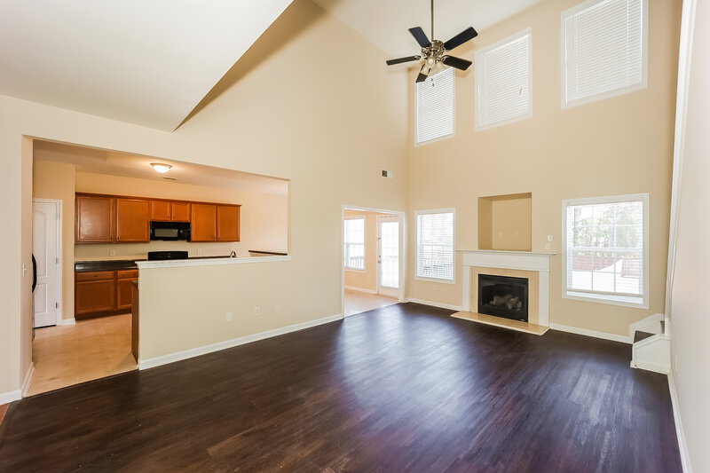 2,475/Mo, 605 Needle Rush Cir Locust Grove, GA 30248 Living Room View 2