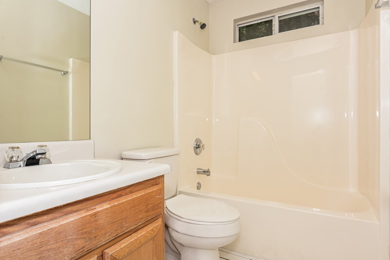 1,785/Mo, 190 Dillion Dr Hampton, GA 30228 Bathroom View