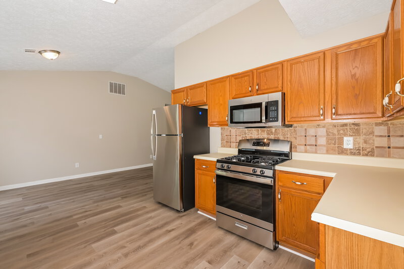 2,440/Mo, 316 Mill Glen Ct McDonough, GA 30252 Kitchen View 2