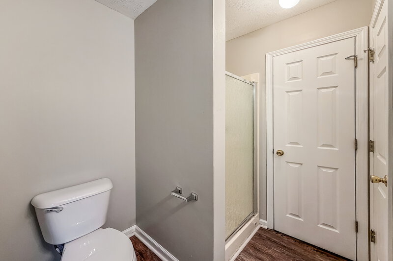 1,765/Mo, 140 Loxley Ct Douglasville, GA 30134 Main Bathroom View 2