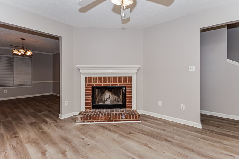 1,995/Mo, 1749 Bertram Ln SW Marietta, GA 30008 Living Room View 2