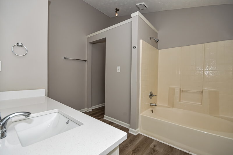 1,995/Mo, 1749 Bertram Ln SW Marietta, GA 30008 Main Bathroom View