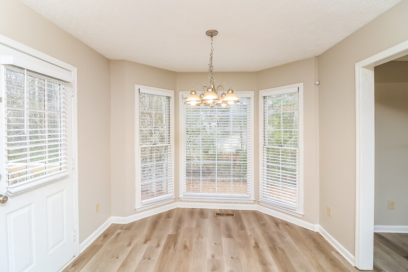 1,760/Mo, 23 Indian Trail Dr Powder Springs, GA 30127 Dining Room View