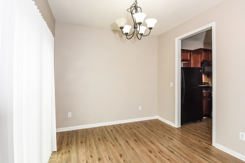 1,870/Mo, 124 Bethany Manor Dr Ball Ground, GA 30107 Dining Room View