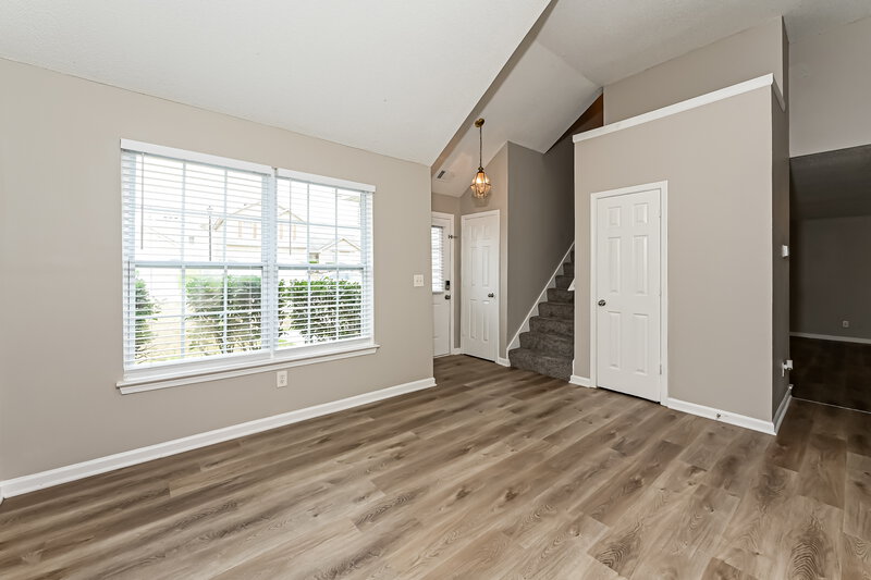 1,980/Mo, 4725 Bridle Point Pkwy Snellville, GA 30039 Living Room View