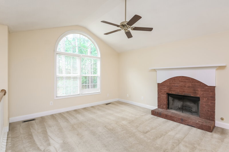 1,635/Mo, 11 Greatwood Dr White, GA 30184 Living Room View