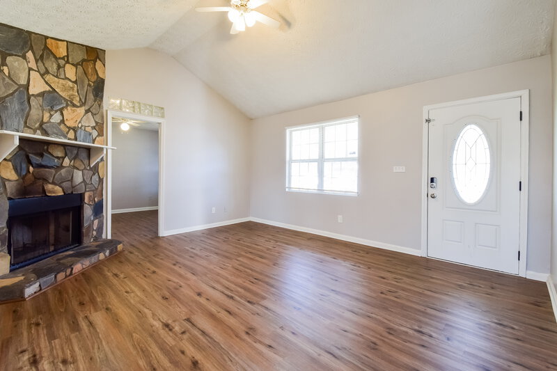 1,745/Mo, 5215 Austin Pl Forest Park, GA 30297 Living Room View