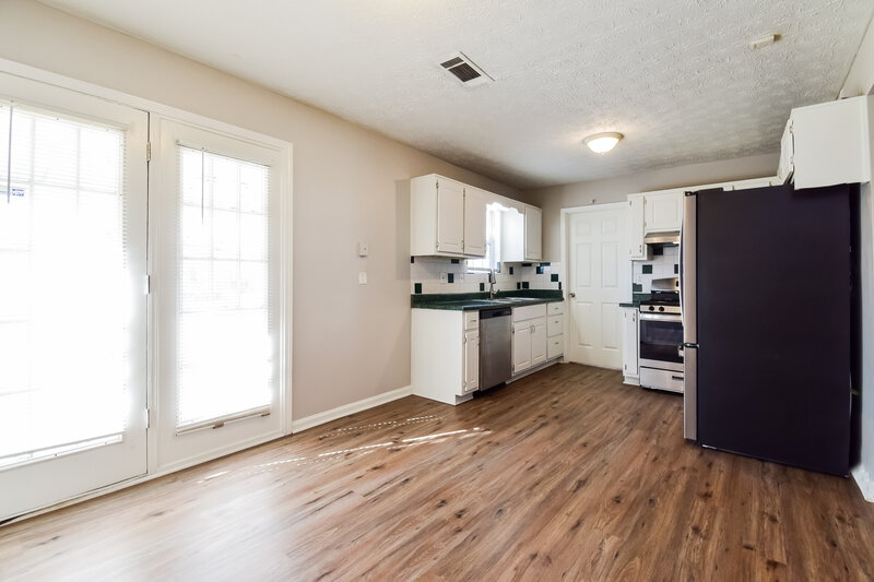 1,745/Mo, 5215 Austin Pl Forest Park, GA 30297 Dining Room View