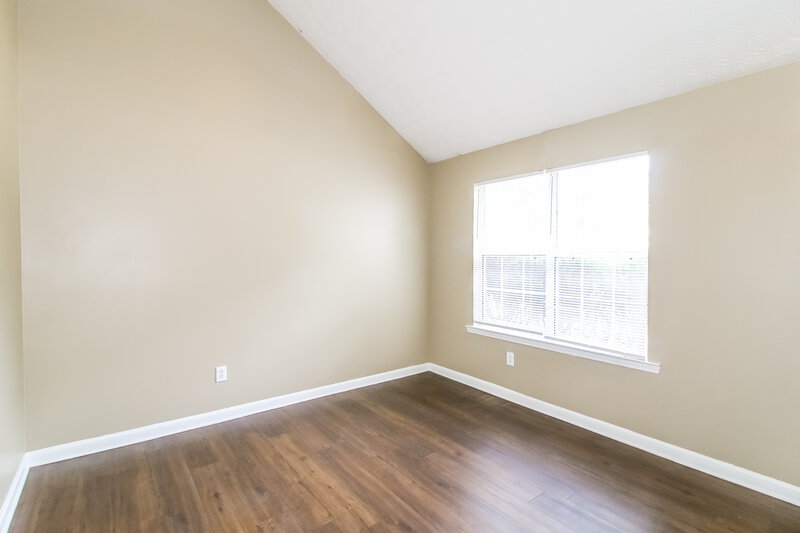 1,655/Mo, 70 Creekview Blvd Covington, GA 30016 Living Room View