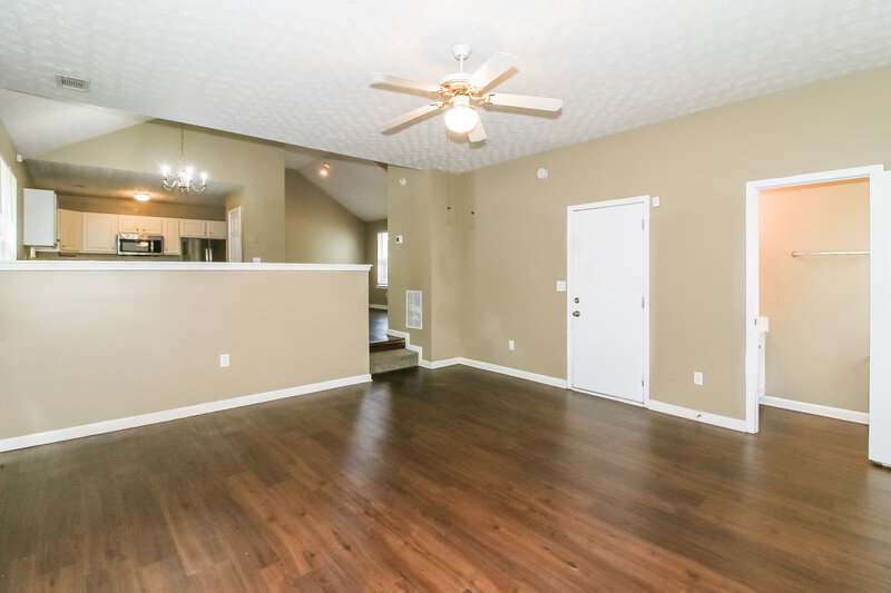 1,655/Mo, 70 Creekview Blvd Covington, GA 30016 Family Room View 2