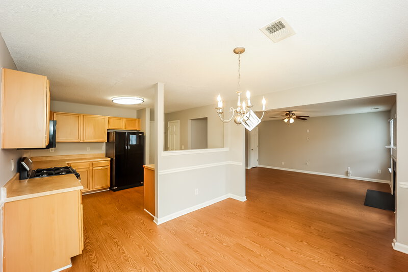 1,870/Mo, 346 Haverhill Ln Jonesboro, GA 30236 Dining Room View 2