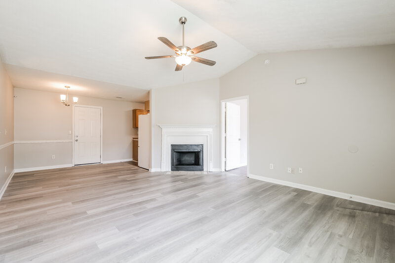 1,775/Mo, 22 Jordi Ct Newnan, GA 30263 Living Room View 2