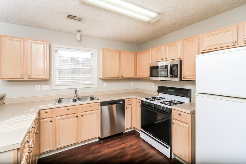 2,000/Mo, 2605 Duck Ct Austell, GA 30106 Kitchen View