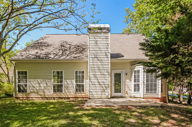 1,935/Mo, 384 Jasmine Dr Locust Grove, GA 30248 Rear View