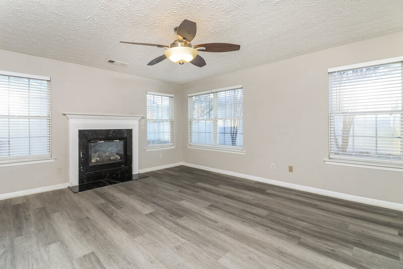 1,805/Mo, 112 Nacoochee Way Canton, GA 30114 Living Room View 4