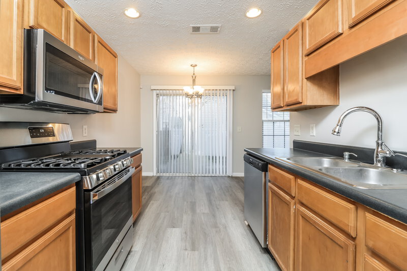 1,805/Mo, 112 Nacoochee Way Canton, GA 30114 Kitchen View 2