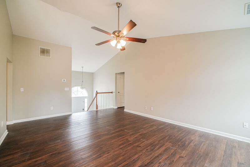 1,790/Mo, 4809 Camelot Dr Douglasville, GA 30135 Living Room View 2