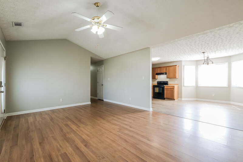 1,795/Mo, 372 Kay Dr Winder, GA 30680 Living Room View 2