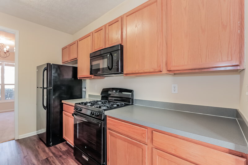 1,890/Mo, 7069 Silver Bend Overlook Austell, GA 30168 Kitchen View