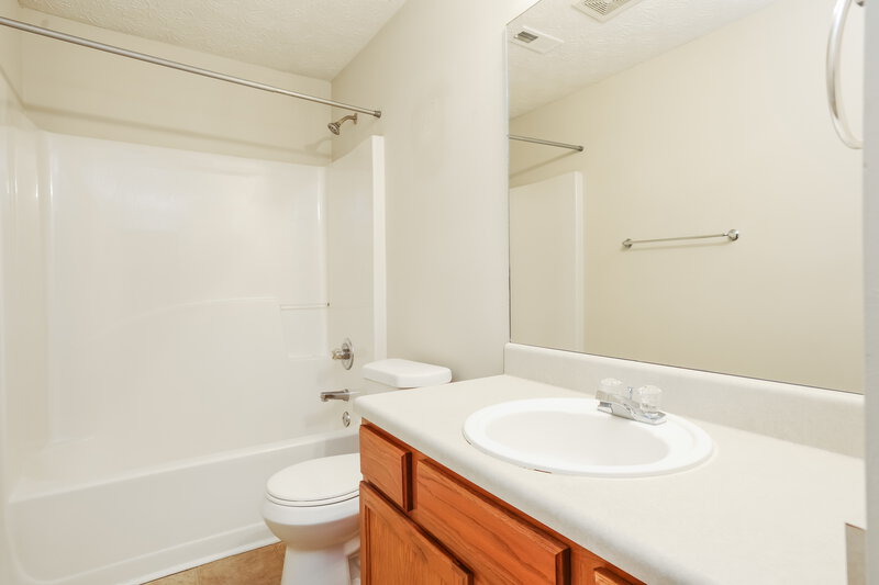 2,140/Mo, 7069 Silver Bend Overlook Austell, GA 30168 Bathroom View