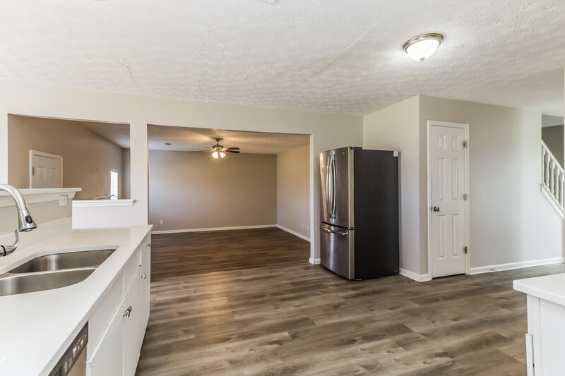 2,420/Mo, 1609 Zacharys Way McDonough, GA 30253 Kitchen View