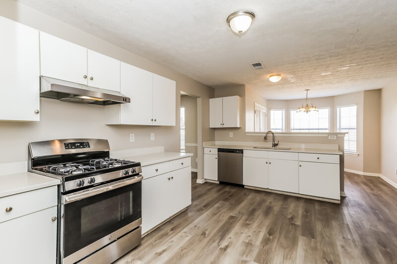 2,420/Mo, 1609 Zacharys Way McDonough, GA 30253 Kitchen View 2