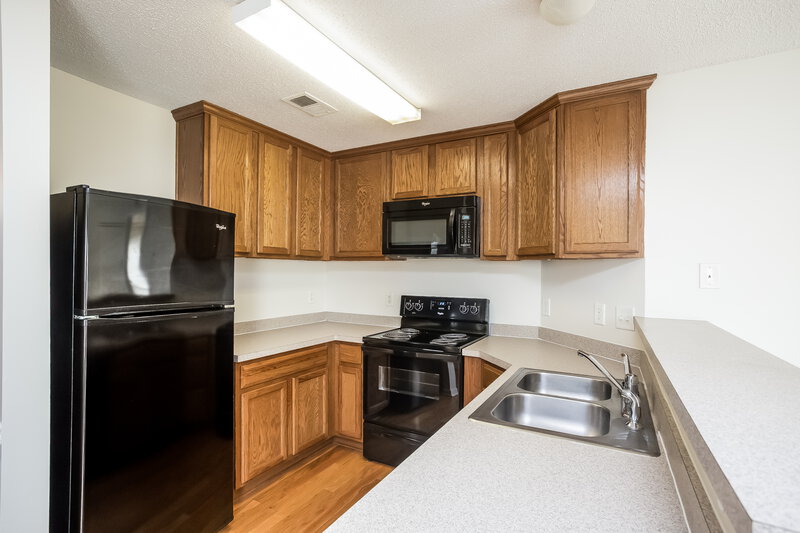 1,715/Mo, 109 Darbys Run Ct Hiram, GA 30141 Kitchen View