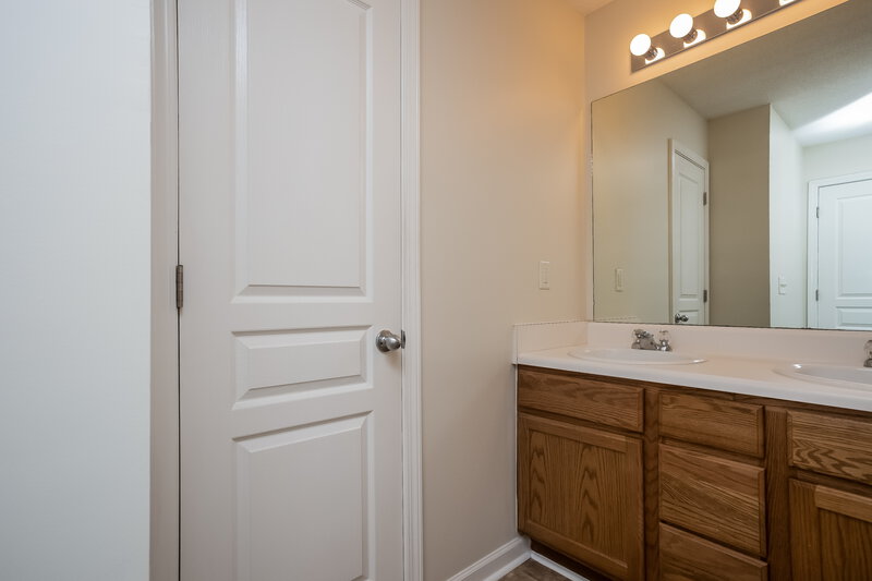 1,715/Mo, 109 Darbys Run Ct Hiram, GA 30141 Master Bathroom View 2