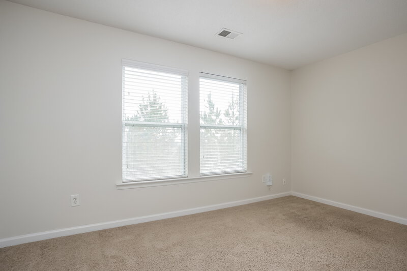 1,715/Mo, 109 Darbys Run Ct Hiram, GA 30141 Master Bathroom View 3