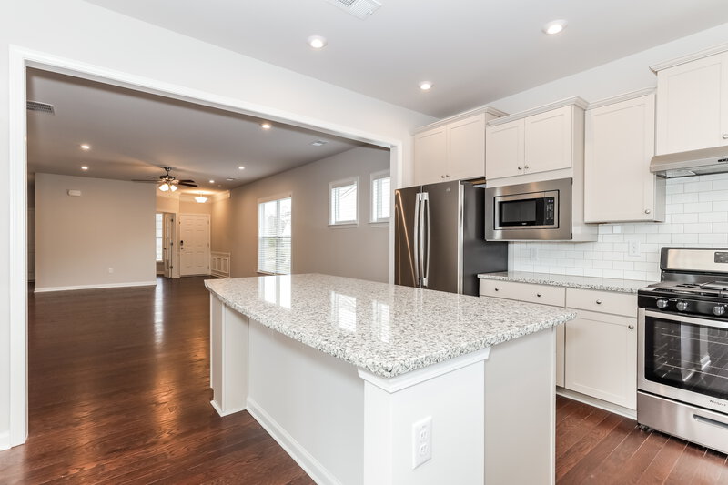 2,220/Mo, 115 Alcovy Ct Griffin, GA 30223 Kitchen View