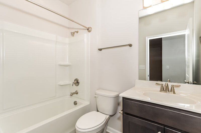 2,220/Mo, 115 Alcovy Ct Griffin, GA 30223 Bathroom View