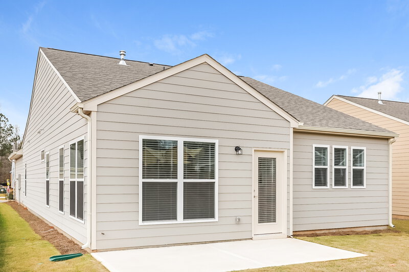 2,220/Mo, 115 Alcovy Ct Griffin, GA 30223 Rear View 2