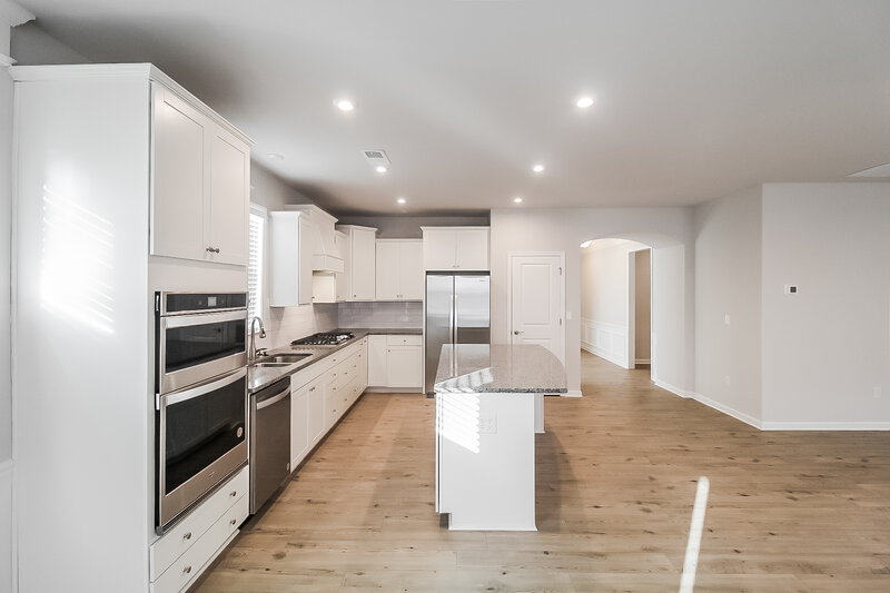 2,295/Mo, 206 Nuttall Dr Griffin, GA 30223 Kitchen View