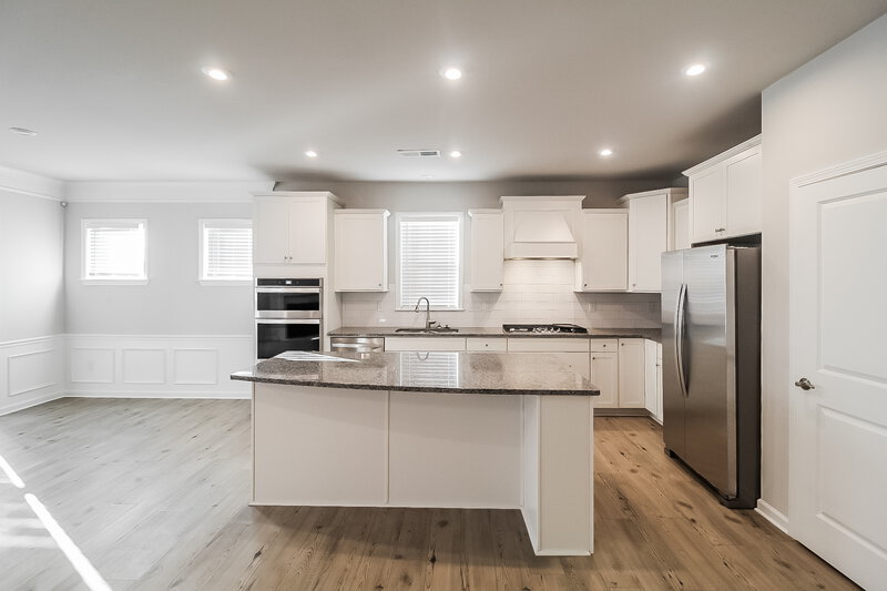 2,295/Mo, 206 Nuttall Dr Griffin, GA 30223 Kitchen View 3