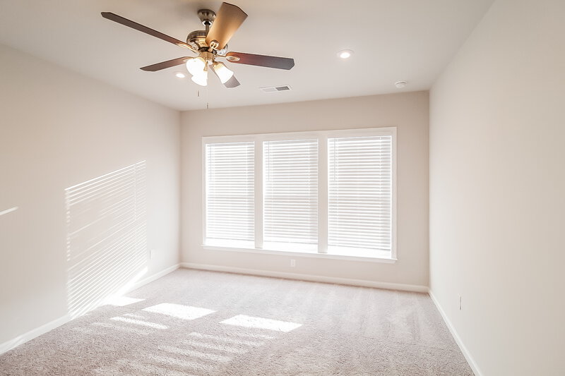 2,295/Mo, 206 Nuttall Dr Griffin, GA 30223 Main Bedroom View