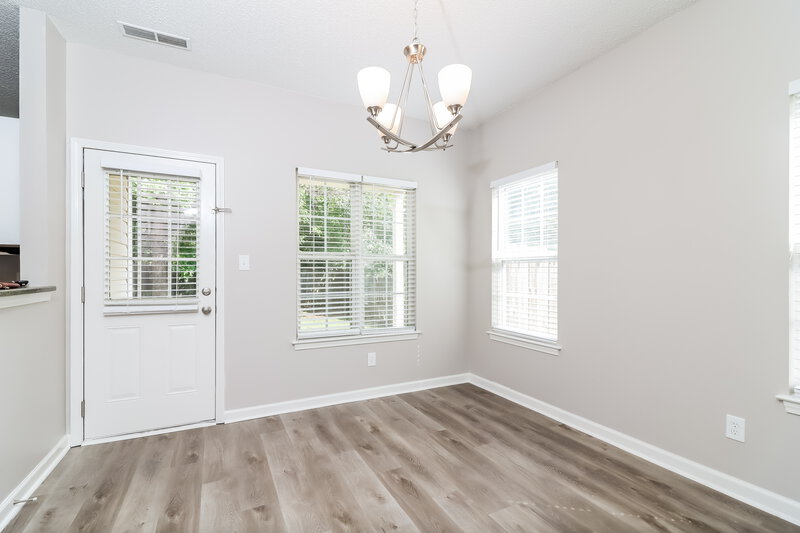 2,300/Mo, 350 Prescott Ct Newnan, GA 30265 Dining Room View