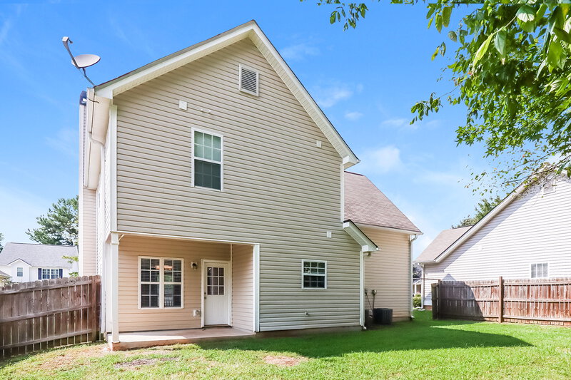 2,300/Mo, 350 Prescott Ct Newnan, GA 30265 Rear View