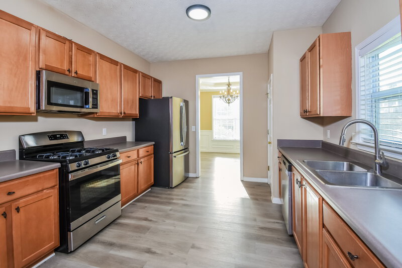2,565/Mo, 934 Mill Creek Ave Canton, GA 30115 Kitchen View 2
