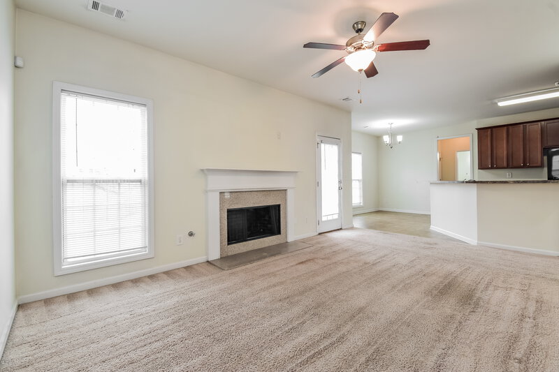 2,670/Mo, 5943 Vinings Vintage Way Mableton, GA 30126 Living Room View