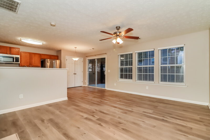 2,225/Mo, 1198 Andrews Dr Lithia Springs, GA 30122 Living Room View 2
