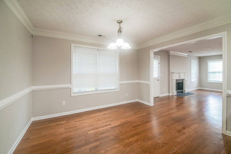 2,120/Mo, 211 Arbor Creek Dr Dallas, GA 30157 Dining Room View