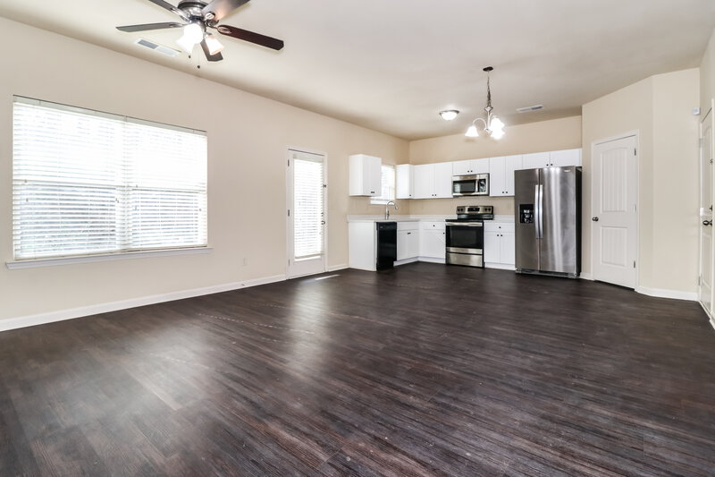 2,090/Mo, 1629 Swamp Cabbage Dr Lawrenceville, GA 30045 Living Room View