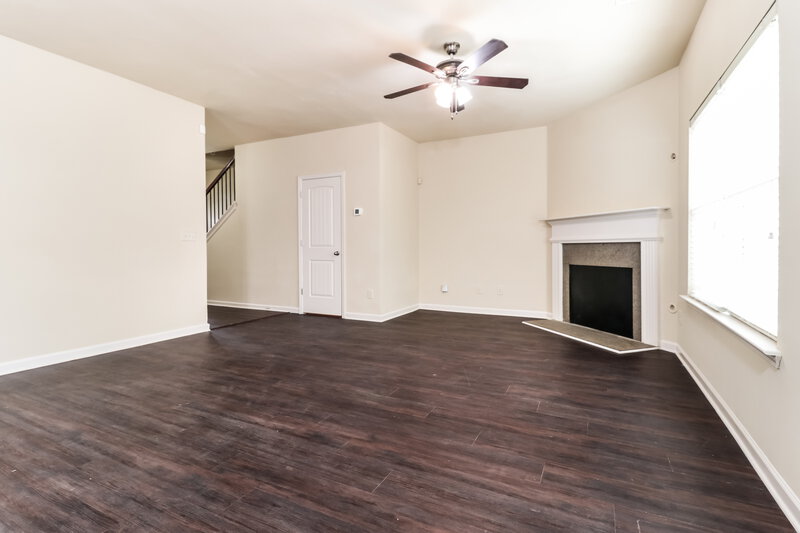 2,090/Mo, 1629 Swamp Cabbage Dr Lawrenceville, GA 30045 Living Room View 2