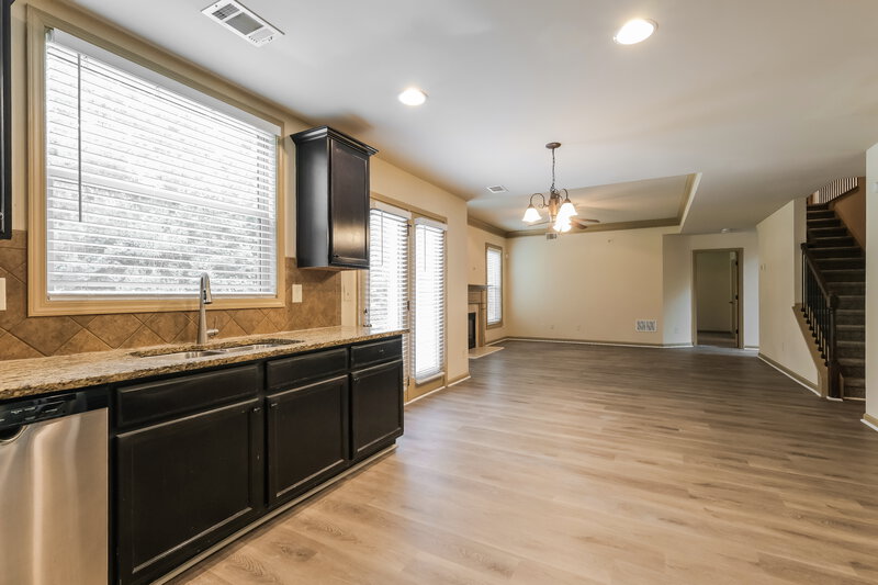 2,810/Mo, 1828 Bridle Rd Lawrenceville, GA 30043 Kitchen View 2