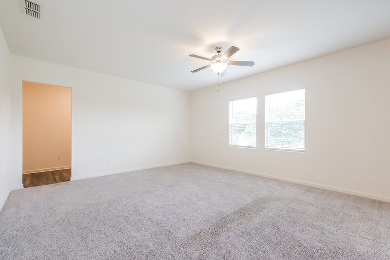 2,040/Mo, 367 Greenwalk Place Hoschton, GA 30548 Living Room View